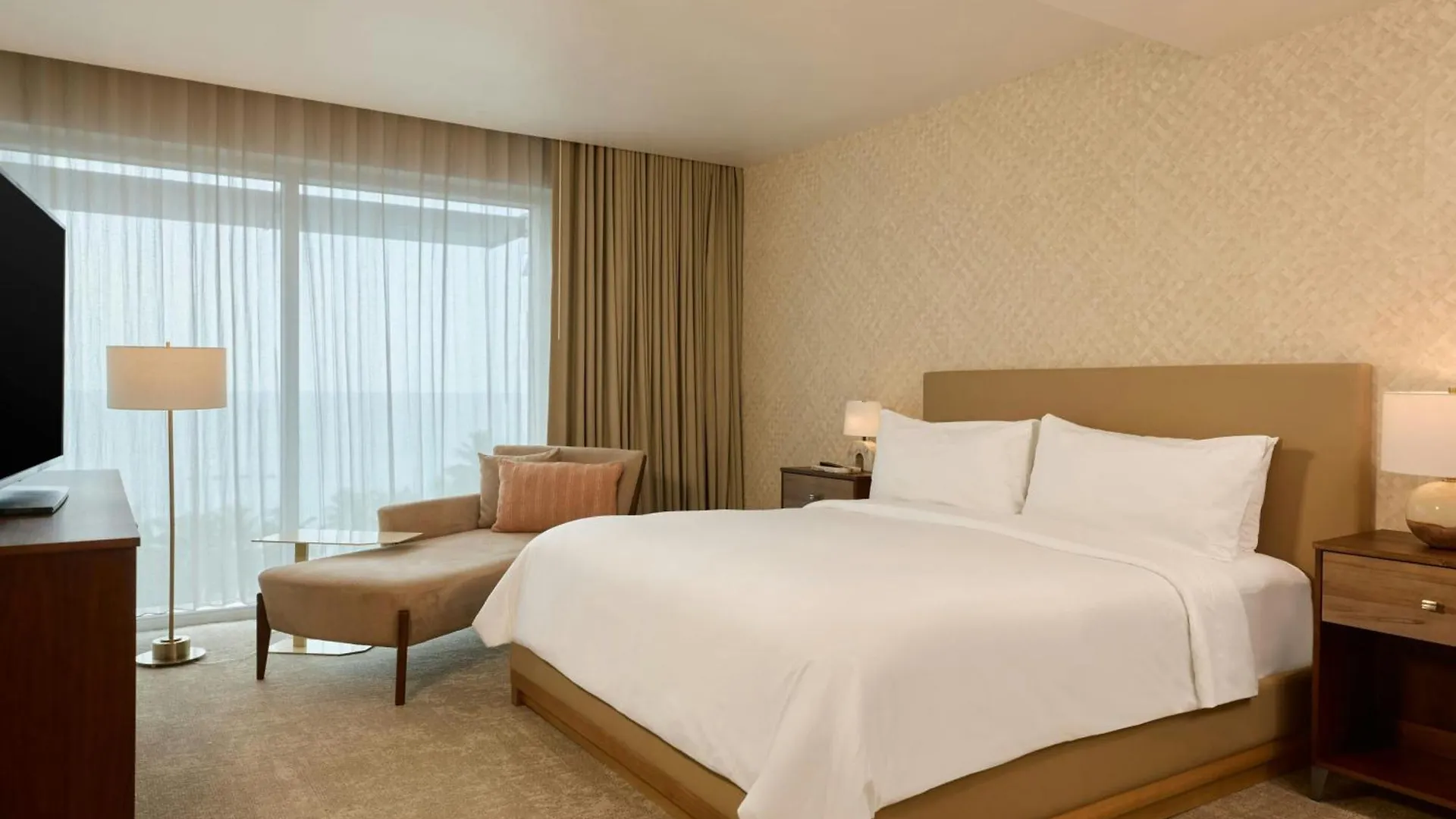Casa Costera, Isla Verde Beach, Apartments By Marriott Bonvoy San Juan Hotel