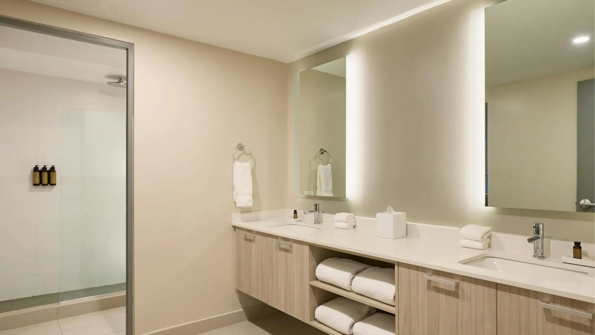 Casa Costera, Isla Verde Beach, Apartments By Marriott Bonvoy San Juan Hotel