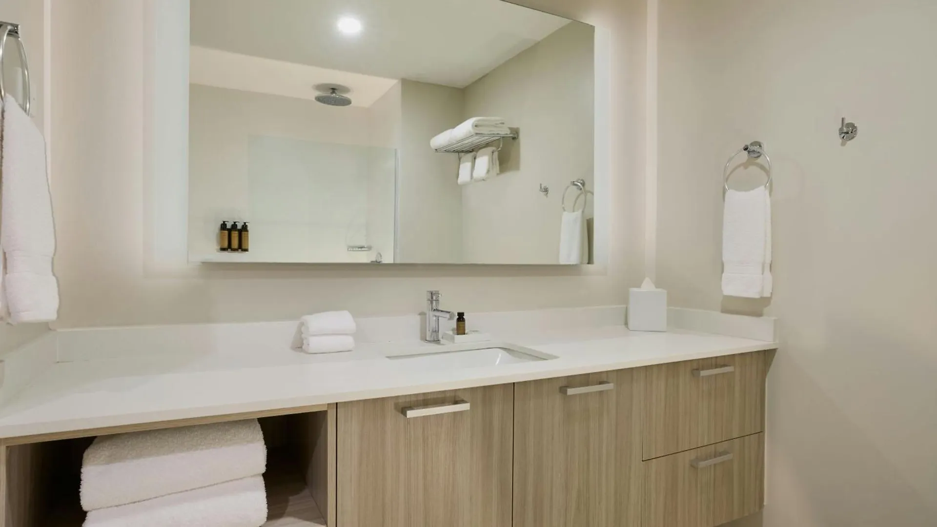 Casa Costera, Isla Verde Beach, Apartments By Marriott Bonvoy San Juan
